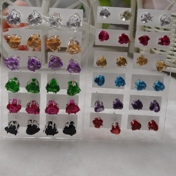 Boucles d'oreilles à clou Cœurs - Rouge